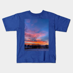 Winter sunrise Kids T-Shirt